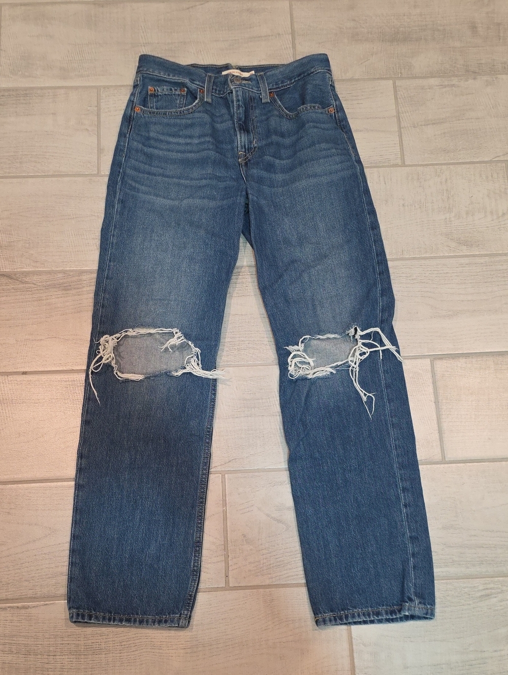 Levi’s Low Pro Straight Women's Size 27 Distressed
